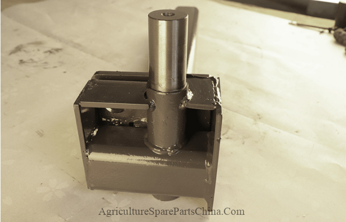 KUBOTA 988 Harvester Bottom Guide Wheel Bracket, Agricultural Machinery Accessories - KUBOTA - 2